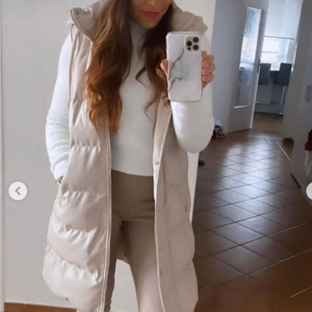 Zara Women's beige Gilet puffer long faux leather vest XS